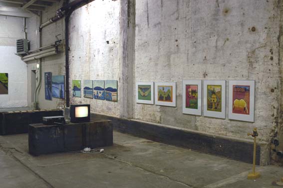 567x377 pixels (45K)